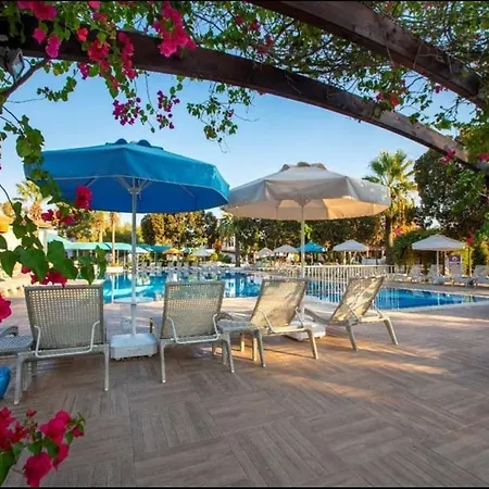 Merit Cyprus Gardens Seafront & Beach & Casino Hotel Trikomo
