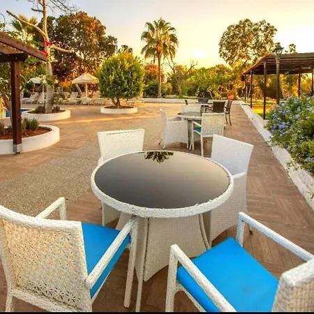 Hotel Merit Cyprus Gardens Seafront Resort&beach&casino