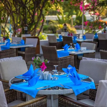Merit Cyprus Gardens Seafront & Beach & Casino Trikomo