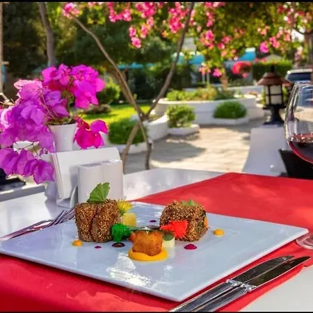Merit Cyprus Gardens Seafront & Beach & Casino 4*